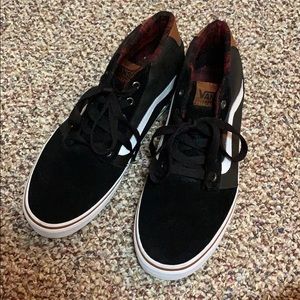 Men’s Vans shoes!! Black with suede material!